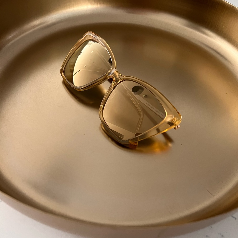DIFF Becky Sunglasses with original case and dust cloth